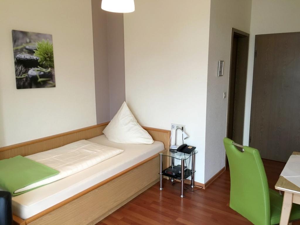 Hotel Garni Am Goetheplatz Bad Münster am Stein-Ebernburg المظهر الخارجي الصورة